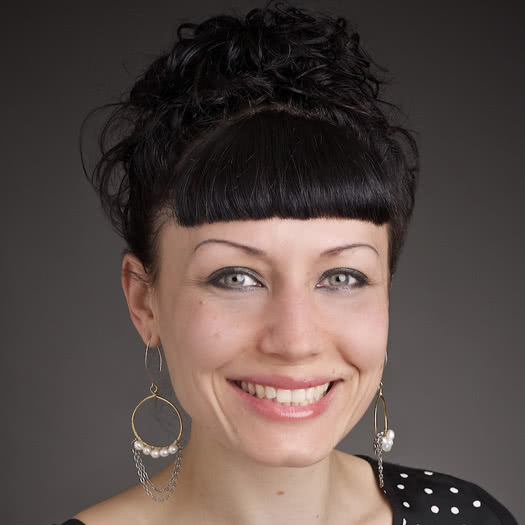 Viktoria Schulz Listing Grid Headshot Mobile