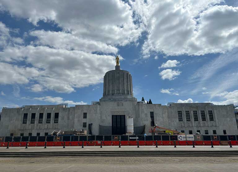 Oregon state capitol building